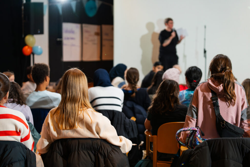 Parlamentssitzung des Kinder- und Jugendparlaments am 20.11.2024